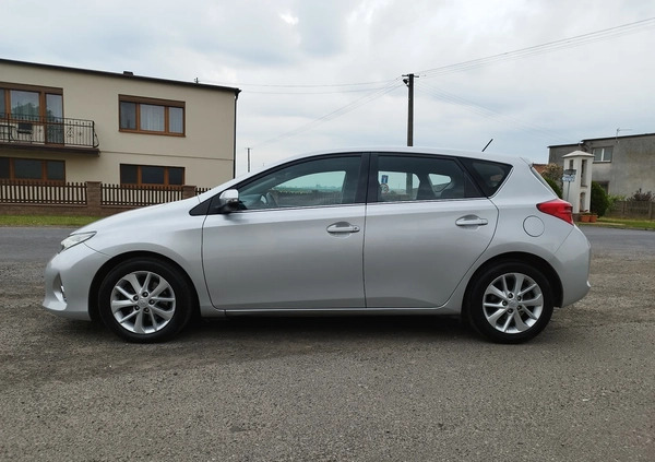 Toyota Auris cena 29900 przebieg: 171300, rok produkcji 2013 z Poniec małe 172